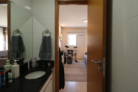 Banheiro de apartamento à venda com 1 quarto, 37m² em Osvaldo Cruz, São Caetano do Sul