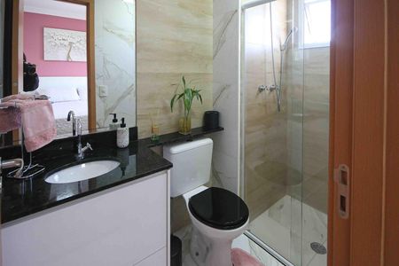 Apartamento à venda com 73m², 3 quartos e 1 vaga Apartamento à venda com 73m², 3 quartos e 1 vagaBanheiro da Suite