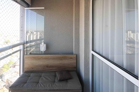 Apartamento à venda com 73m², 3 quartos e 1 vaga Apartamento à venda com 73m², 3 quartos e 1 vagaVaranda
