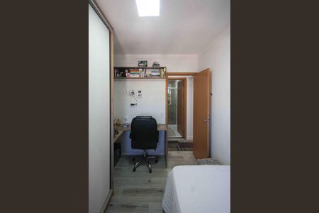 Apartamento à venda com 73m², 3 quartos e 1 vaga Apartamento à venda com 73m², 3 quartos e 1 vagaQuarto 02