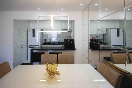 Apartamento à venda com 73m², 3 quartos e 1 vaga Apartamento à venda com 73m², 3 quartos e 1 vagaSala de jantar