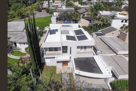 Casa à venda com 759m², 4 quartos e 4 vagas
