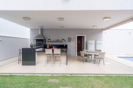 Casa à venda com 759m², 4 quartos e 4 vagas