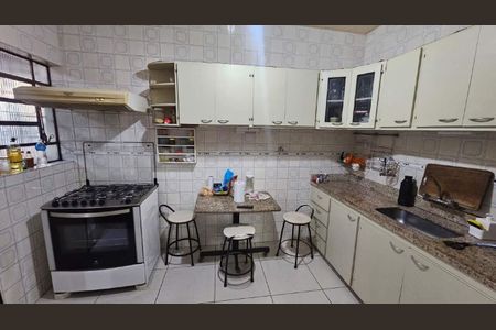 Casa à venda com 3 quartos, 258m² em Jardim Guanabara, Belo Horizonte
