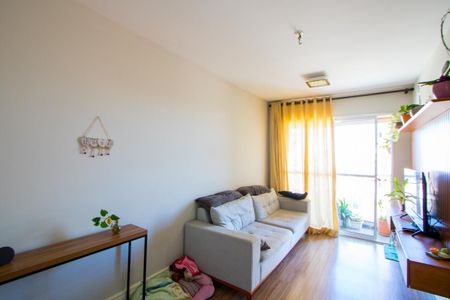 Sala de apartamento para alugar com 3 quartos, 61m² em Parque Bandeirante, Santo André