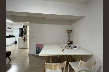 Casa para alugar com 120m², 3 quartos e 2 vagas