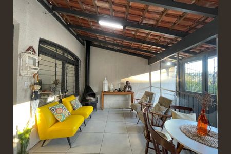 Casa para alugar com 120m², 3 quartos e 2 vagas