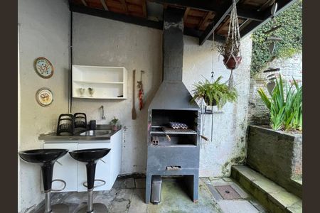 Casa para alugar com 120m², 3 quartos e 2 vagas