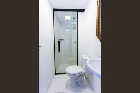 Studio para alugar com 30m², 2 quartos e sem vaga Studio para alugar com 30m², 2 quartos e sem vagaBanheiro
