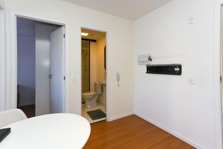 Studio para alugar com 30m², 2 quartos e sem vaga Studio para alugar com 30m², 2 quartos e sem vagaSala / cozinha