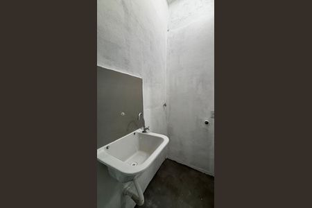 Área de Serviço - Banheiro de casa para alugar com 1 quarto, 20m² em Jardim Paraiso, Santo André