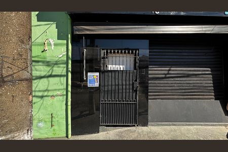Fachada de casa para alugar com 1 quarto, 20m² em Jardim Paraiso, Santo André