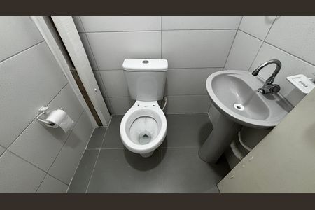 Área de Serviço - Banheiro de casa para alugar com 1 quarto, 20m² em Jardim Paraiso, Santo André