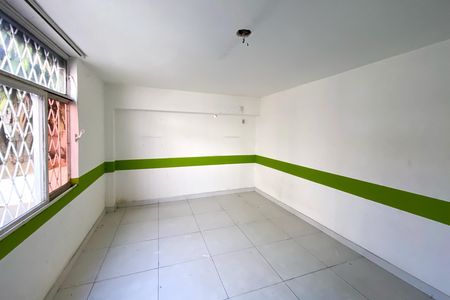 Casa para alugar com 380m², 4 quartos e 5 vagas Casa para alugar com 380m², 4 quartos e 5 vagasQuarto 4