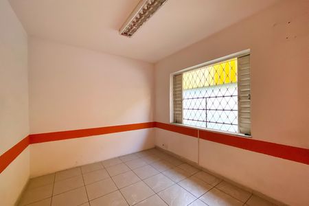Casa para alugar com 380m², 4 quartos e 5 vagas Casa para alugar com 380m², 4 quartos e 5 vagasQuarto 2