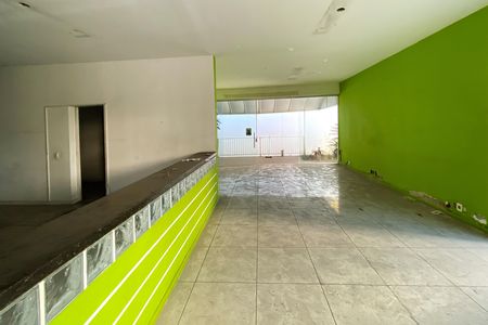 Sala de casa para alugar com 4 quartos, 380m² em Coração Eucarístico, Belo Horizonte