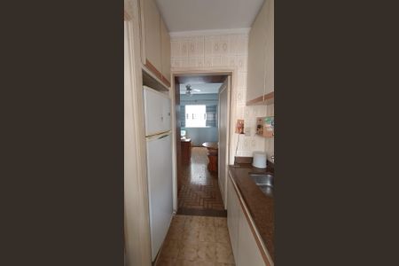 Cozinha de kitnet/studio para alugar com 1 quarto, 28m² em Gonzaga, Santos