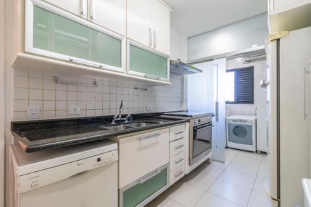 Apartamento para alugar com 150m², 3 quartos e 2 vagas Apartamento para alugar com 150m², 3 quartos e 2 vagasCozinha