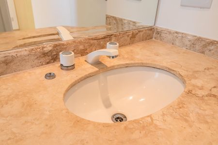 Apartamento para alugar com 150m², 3 quartos e 2 vagas Apartamento para alugar com 150m², 3 quartos e 2 vagasBanheiro da Suíte 2
