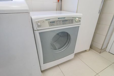 Apartamento para alugar com 150m², 3 quartos e 2 vagas Apartamento para alugar com 150m², 3 quartos e 2 vagasÁrea de Serviço