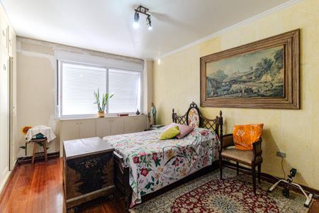 Apartamento à venda com 210m², 4 quartos e 2 vagas Apartamento à venda com 210m², 4 quartos e 2 vagasSuíte