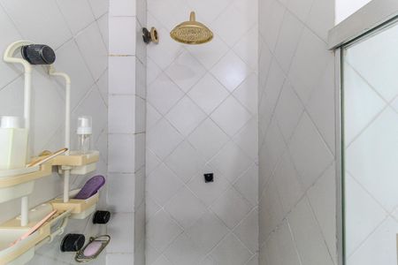 Apartamento à venda com 210m², 4 quartos e 2 vagas Apartamento à venda com 210m², 4 quartos e 2 vagasBanheiro da Suíte