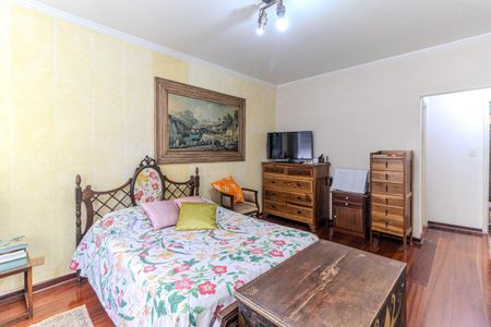 Apartamento à venda com 210m², 4 quartos e 2 vagas Apartamento à venda com 210m², 4 quartos e 2 vagasSuíte