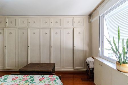 Apartamento à venda com 210m², 4 quartos e 2 vagas Apartamento à venda com 210m², 4 quartos e 2 vagasSuíte
