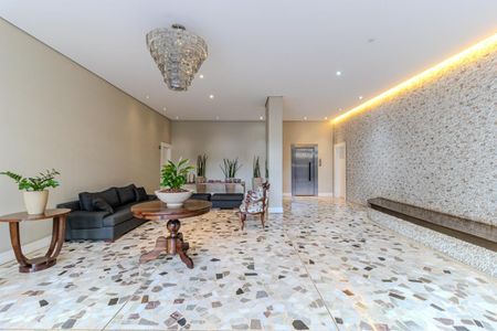 Apartamento à venda com 210m², 4 quartos e 2 vagas Apartamento à venda com 210m², 4 quartos e 2 vagasHall Social