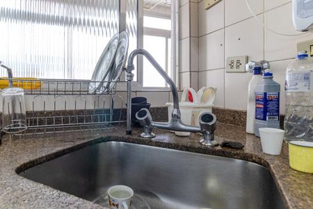 Apartamento à venda com 210m², 4 quartos e 2 vagas Apartamento à venda com 210m², 4 quartos e 2 vagasCozinha