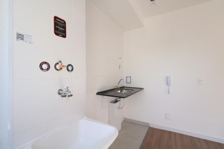 Apartamento para alugar com 40m², 2 quartos e 1 vaga Apartamento para alugar com 40m², 2 quartos e 1 vagaÁrea de Serviço