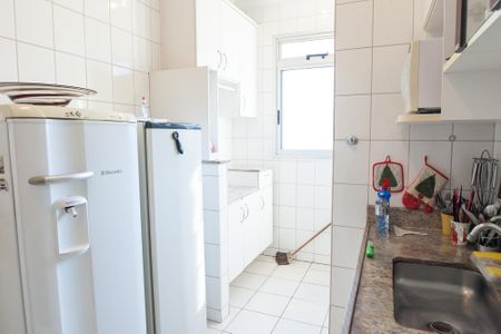 Apartamento para alugar com 70m², 2 quartos e 2 vagas Apartamento para alugar com 70m², 2 quartos e 2 vagasCozinha