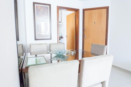 Apartamento para alugar com 70m², 2 quartos e 2 vagas Apartamento para alugar com 70m², 2 quartos e 2 vagasSala de Jantar