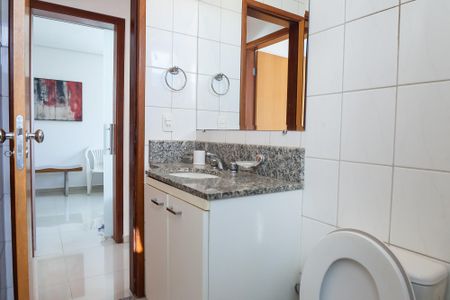 Apartamento para alugar com 70m², 2 quartos e 2 vagas Apartamento para alugar com 70m², 2 quartos e 2 vagasBanheiro Social