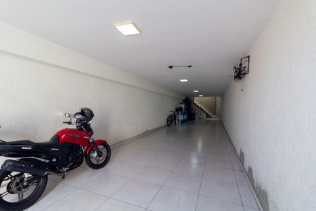 Garagem de casa à venda com 3 quartos, 145m² em Itaquera, São Paulo