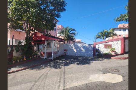 Fachada de apartamento para alugar com 2 quartos, 47m² em Arsenal, São Gonçalo