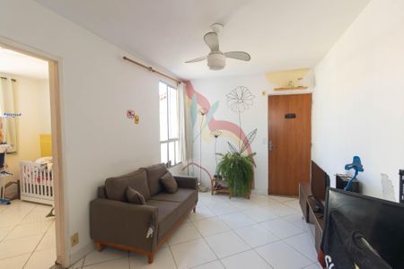 Sala de apartamento para alugar com 2 quartos, 47m² em Arsenal, São Gonçalo