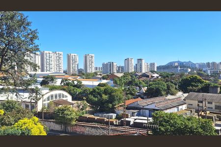 Apartamento à venda com 91m², 2 quartos e sem vagaVista 