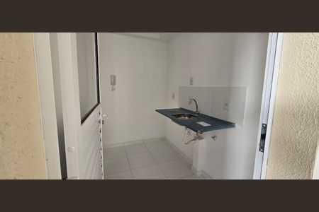 Apartamento à venda com 2 quartos, 43m² em Jardim Tres Irmaos, Taboão da Serra