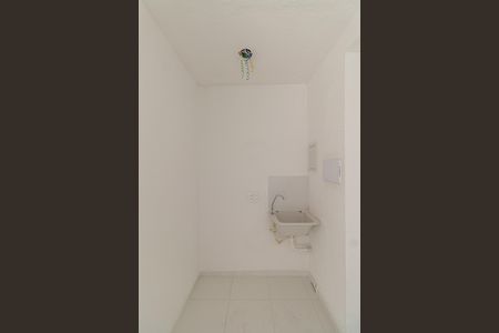 Apartamento para alugar com 33m², 2 quartos e sem vaga Apartamento para alugar com 33m², 2 quartos e sem vagaSala/Cozinha/Área de Serviço