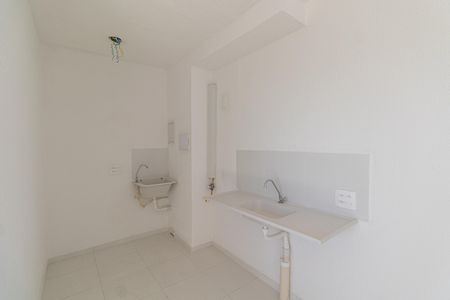Apartamento para alugar com 33m², 2 quartos e sem vaga Apartamento para alugar com 33m², 2 quartos e sem vagaSala/Cozinha/Área de Serviço