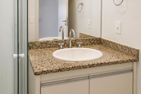 Apartamento para alugar com 105m², 3 quartos e 2 vagas Apartamento para alugar com 105m², 3 quartos e 2 vagasBanheiro social