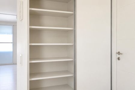 Corredor de apartamento para alugar com 3 quartos, 105m² em Parque Campolim, Sorocaba