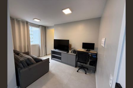 Sala de apartamento para alugar com 2 quartos, 39m² em Socorro, São Paulo