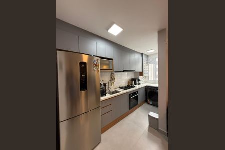 Cozinha de apartamento para alugar com 2 quartos, 39m² em Socorro, São Paulo