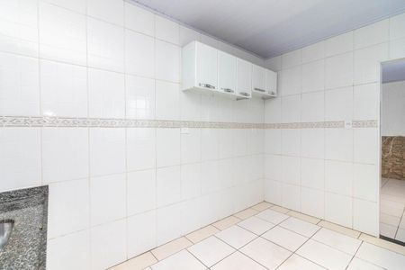 Casa para alugar com 108m², 2 quartos e 2 vagas Casa para alugar com 108m², 2 quartos e 2 vagasCozinha