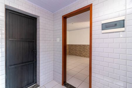 Casa para alugar com 108m², 2 quartos e 2 vagas Casa para alugar com 108m², 2 quartos e 2 vagasCorredor Lateral