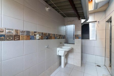 Casa para alugar com 108m², 2 quartos e 2 vagas Casa para alugar com 108m², 2 quartos e 2 vagasÁrea de Serviço