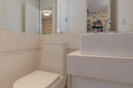 Apartamento à venda com 153m², 3 quartos e 3 vagasBanheiro da Suíte 2