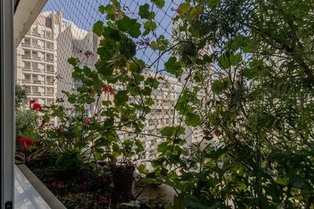 Apartamento à venda com 153m², 3 quartos e 3 vagasVista da Suíte 2
